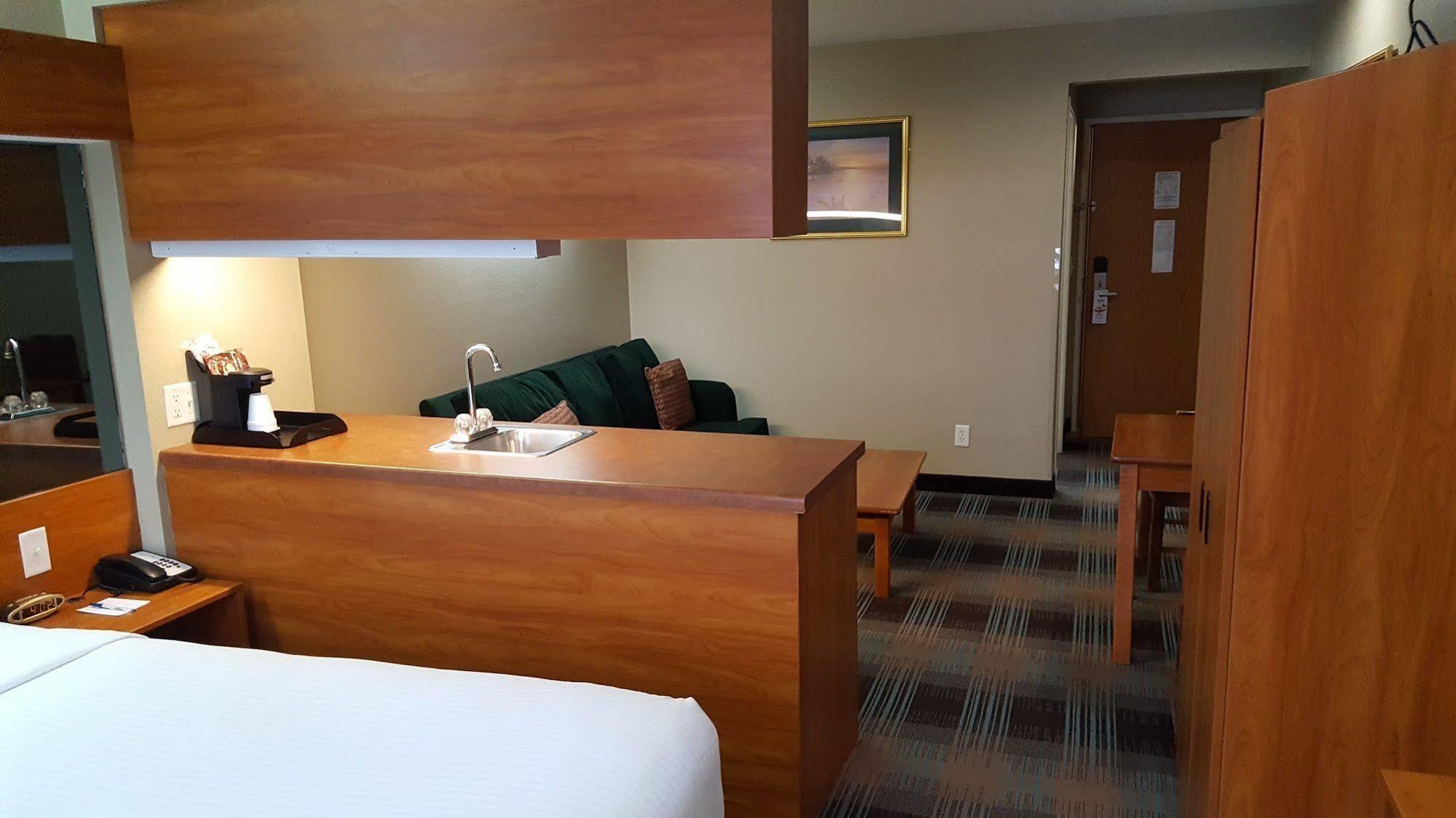 Microtel Inn&Suites by Wyndham Bozeman Exterior foto