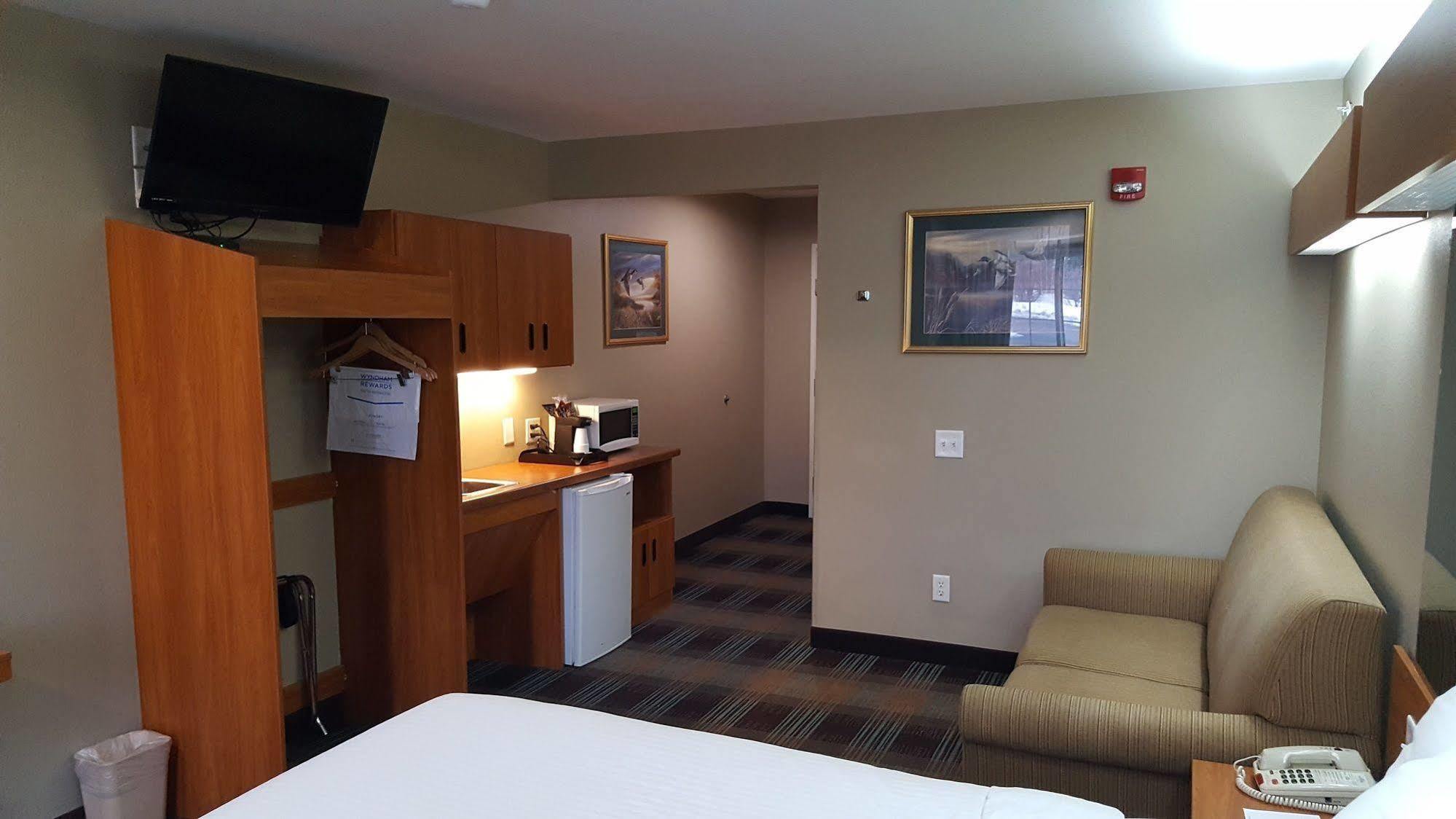 Microtel Inn&Suites by Wyndham Bozeman Exterior foto